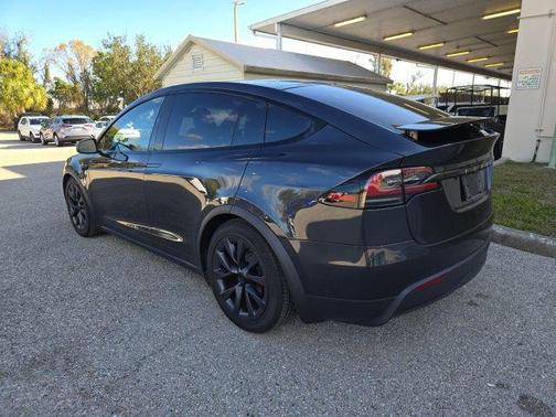 2024 Tesla Model X Long Range