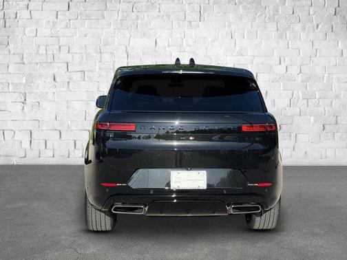 2024 Land Rover Range Rover Sport SE