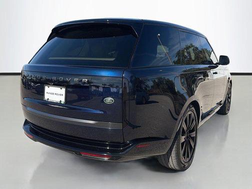 2023 Land Rover Range Rover P400 SE