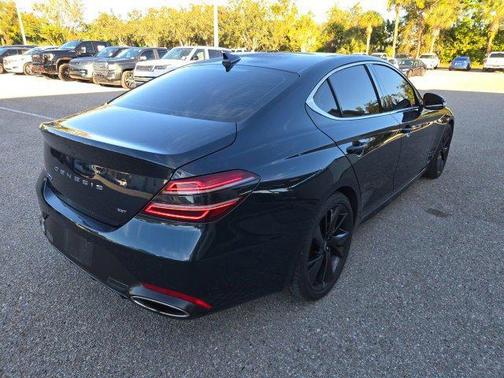 2022 Genesis G70 3.3T RWD