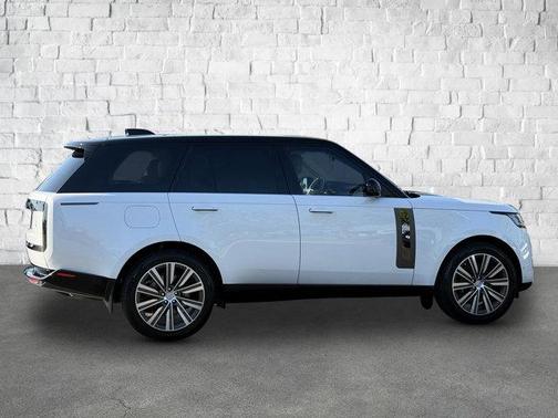 2023 Land Rover Range Rover SV