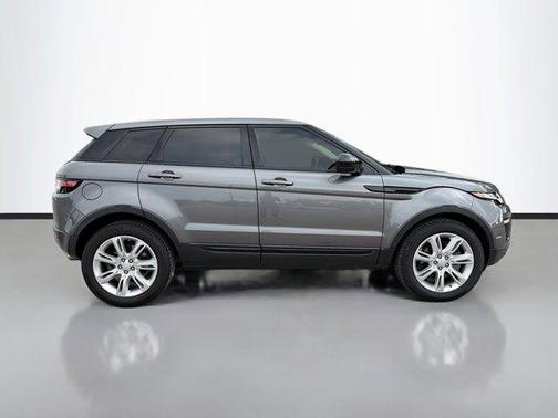 2017 Land Rover Range Rover Evoque SE
