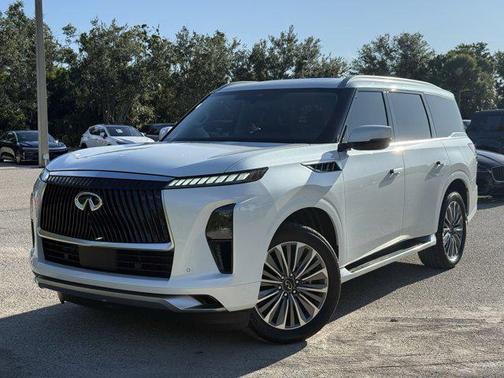 2025 INFINITI QX80 SENSORY AWD