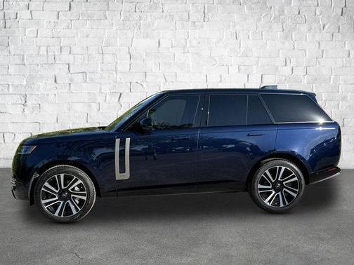 2023 Land Rover Range Rover P530 SE
