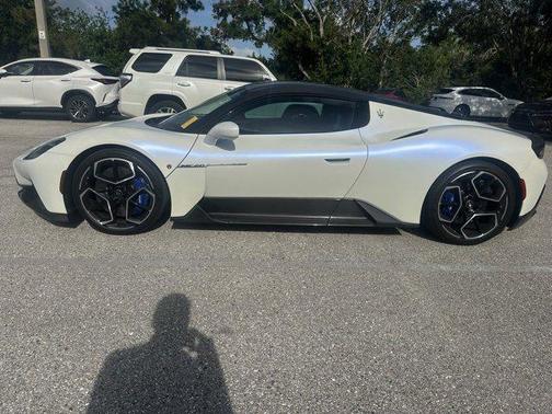 2022 Maserati MC20 Base