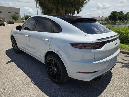 2023 Porsche Cayenne Base