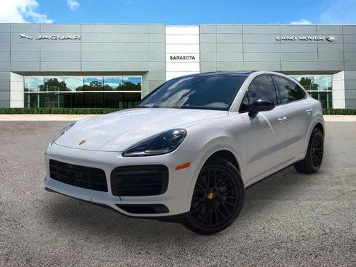 2023 Porsche Cayenne Platinum Edition