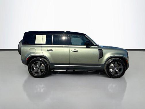 2025 Land Rover Defender 110 P300