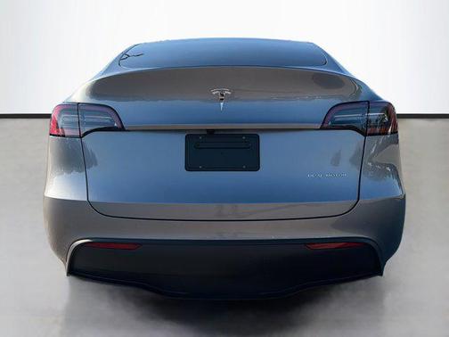 2025 Tesla Model Y Long Range Dual Motor All-Wheel Drive