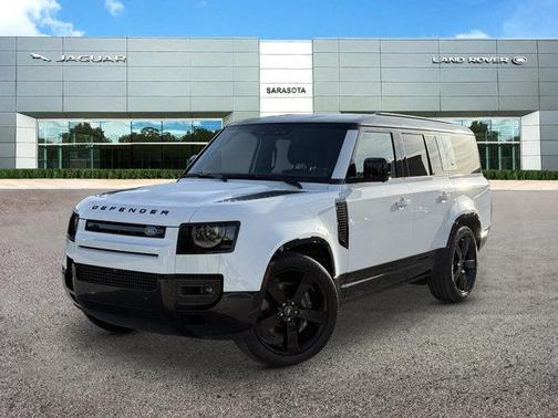 2024 Land Rover Defender 130 P400 X-Dynamic SE