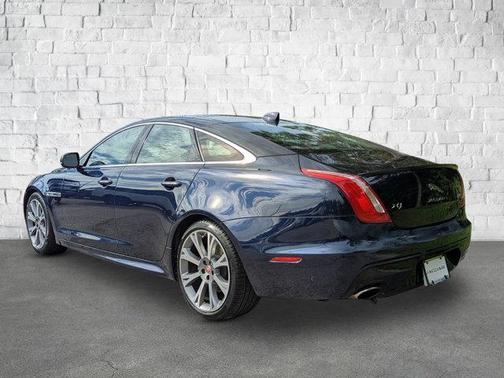 2019 Jaguar XJ R-Sport