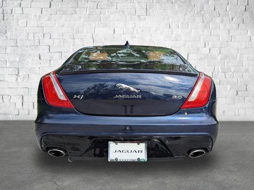 2019 Jaguar XJ R-Sport
