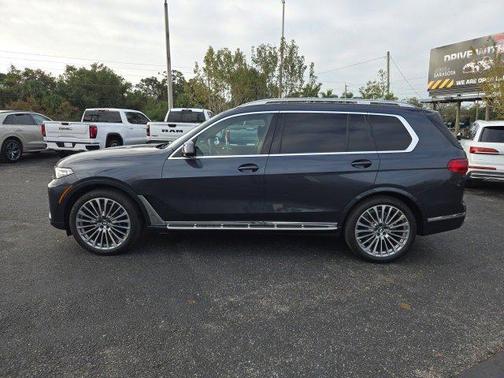 2022 BMW X7 xDrive40i