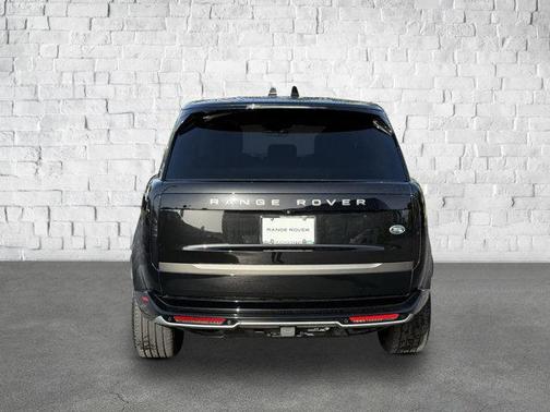 2023 Land Rover Range Rover P530 SE