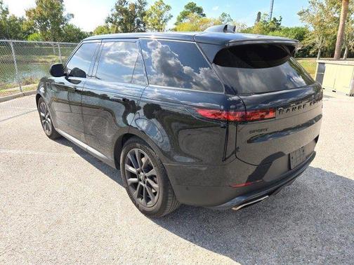 2023 Land Rover Range Rover Sport SE
