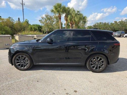 2023 Land Rover Range Rover Sport SE