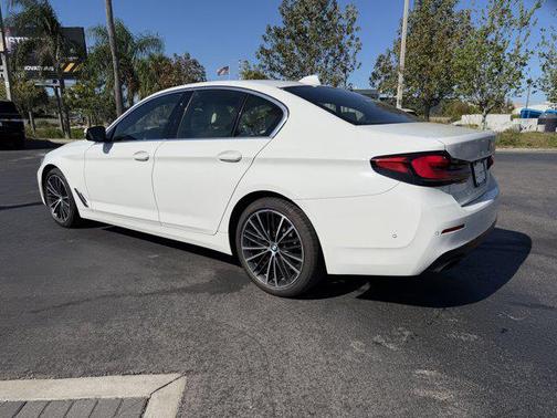 2021 BMW 530 530i