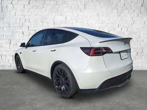 2022 Tesla Model Y Performance Dual Motor All-Wheel Drive