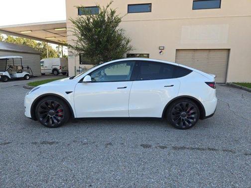 2022 Tesla Model Y Performance Dual Motor All-Wheel Drive
