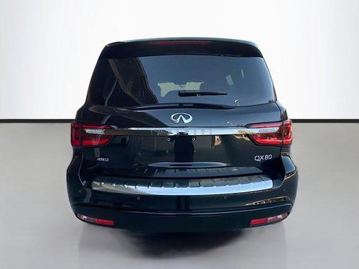 2024 INFINITI QX80 SENSORY AWD