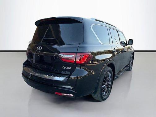 2024 INFINITI QX80 SENSORY AWD