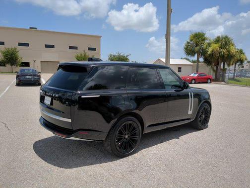 2024 Land Rover Range Rover P530 Autobiography