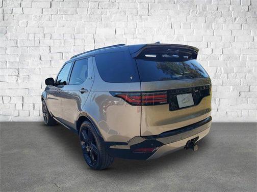 2025 Land Rover Discovery P360 Dynamic SE