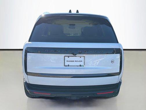 2023 Land Rover Range Rover SV