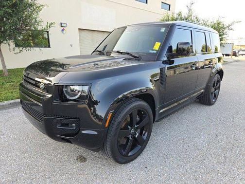 2024 Land Rover Defender 110 P400 X-Dynamic SE