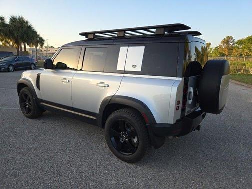 2020 Land Rover Defender 110 First Edition