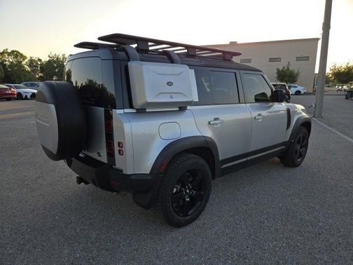 2020 Land Rover Defender 110 First Edition