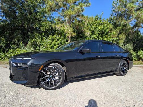 2023 BMW 760 i xDrive