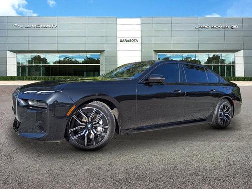2023 BMW 760 i xDrive