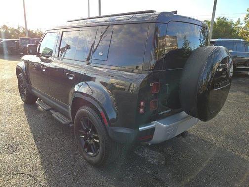 2024 Land Rover Defender 110 P300