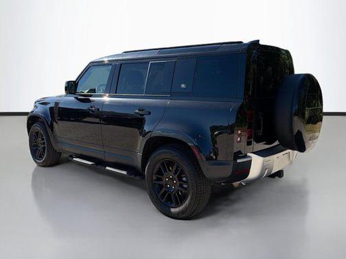 2024 Land Rover Defender 110 P300