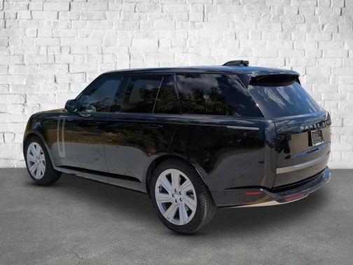 2023 Land Rover Range Rover P530 SE