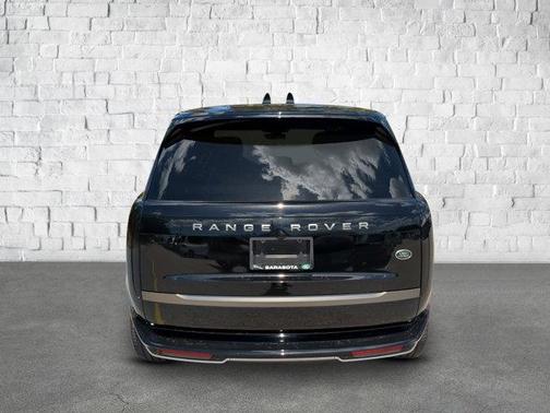 2023 Land Rover Range Rover P530 SE
