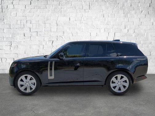 2023 Land Rover Range Rover P530 SE