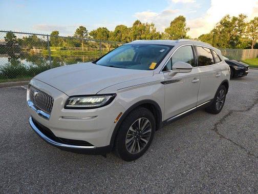 2022 Lincoln Nautilus Standard