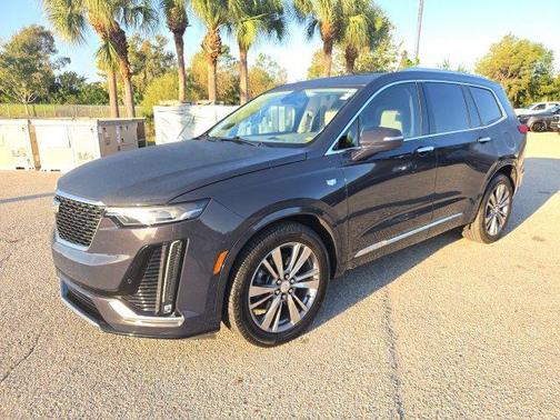 2024 Cadillac XT6 Premium Luxury FWD