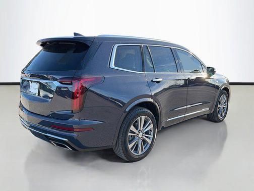 2024 Cadillac XT6 Premium Luxury FWD