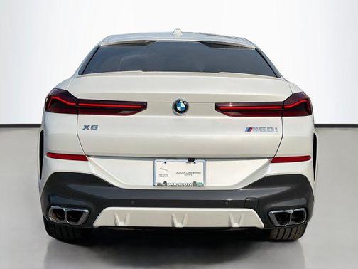 Mineral White Metallic 2025 BMW X6 M60i
