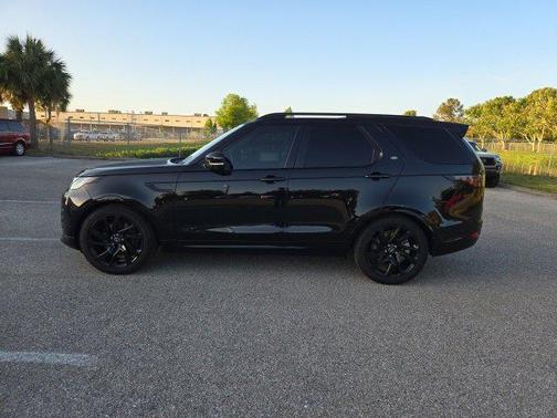 2023 Land Rover Discovery P360 HSE R-Dynamic
