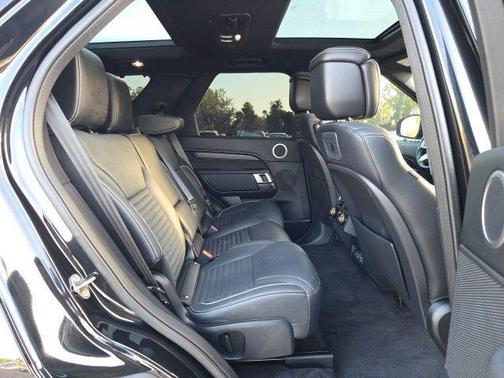 2023 Land Rover Discovery P360 HSE R-Dynamic
