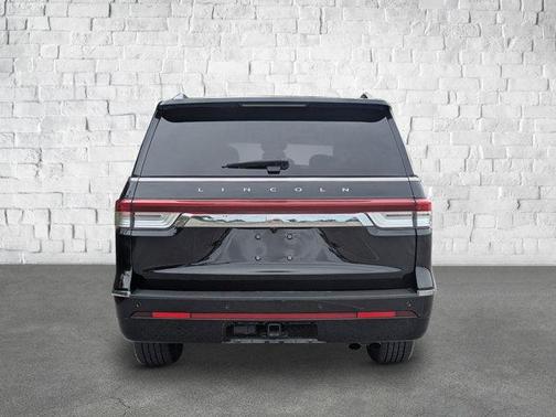 2024 Lincoln Navigator Premiere