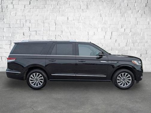2024 Lincoln Navigator Premiere