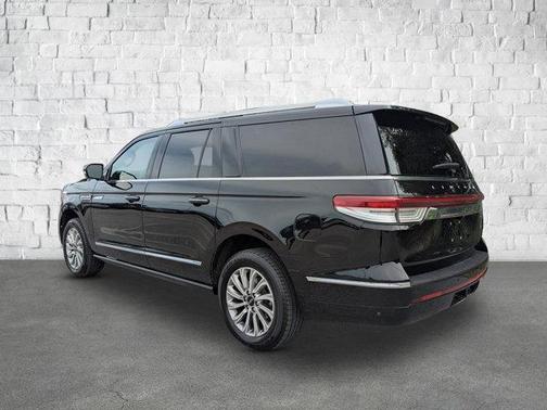 2024 Lincoln Navigator Premiere