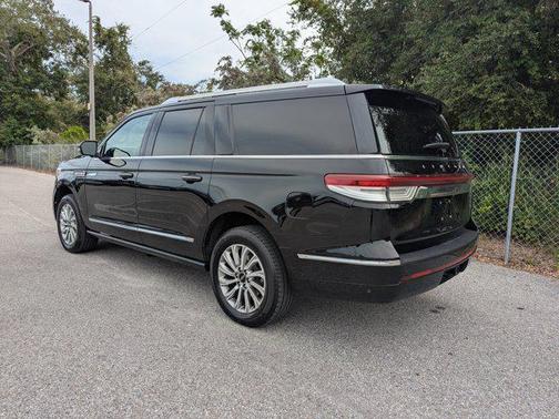 2024 Lincoln Navigator Premiere