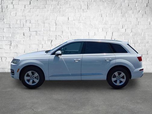 2019 Audi Q7 45 Premium Plus