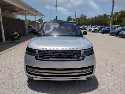 2023 Land Rover Range Rover P530 SE